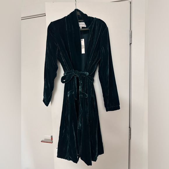 cupcakes & cashmere Jackets & Blazers - Emerald Green Velvet Cupcakes & Cashmere Cardigan